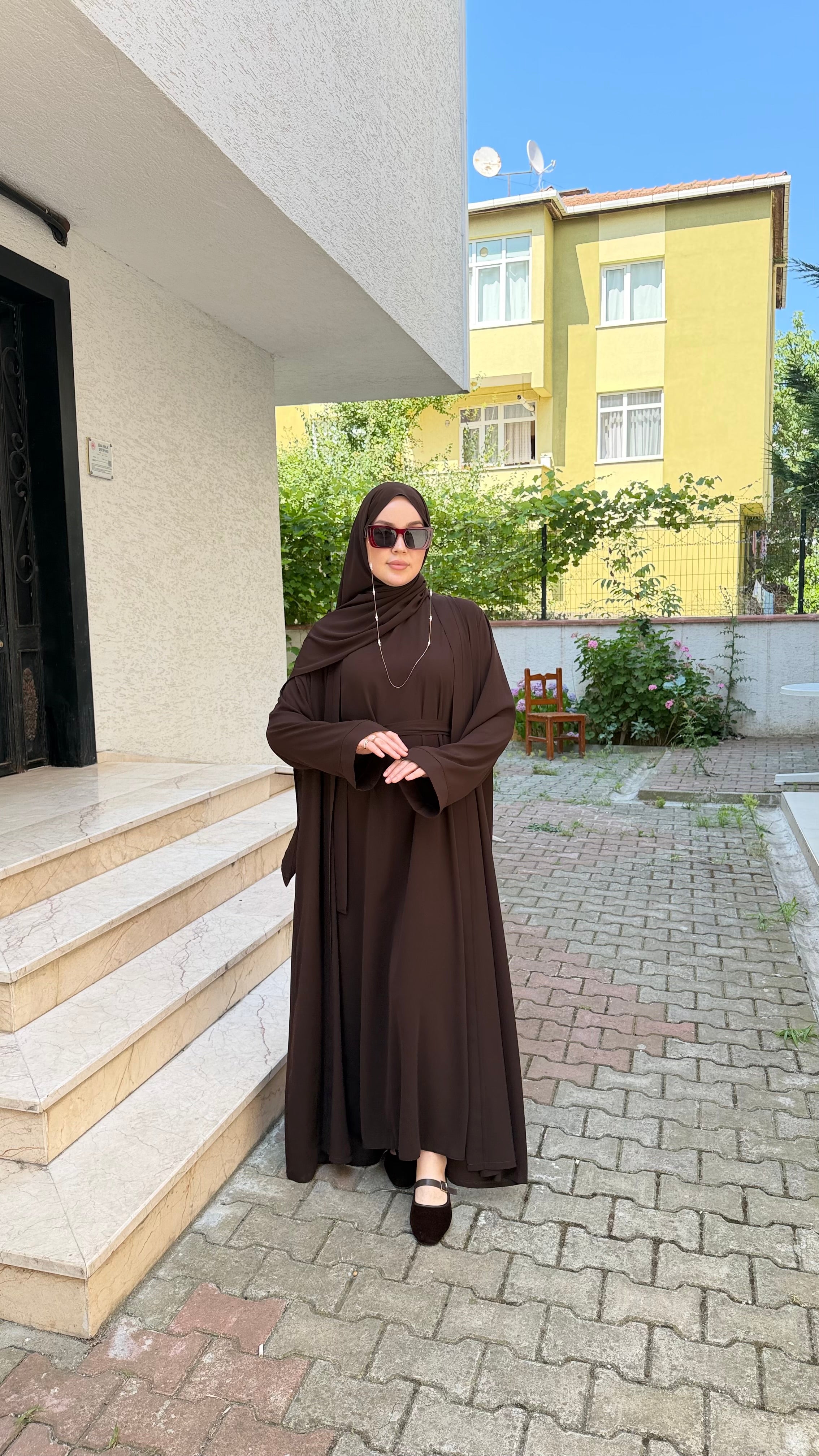NOURA abaya set Akahve