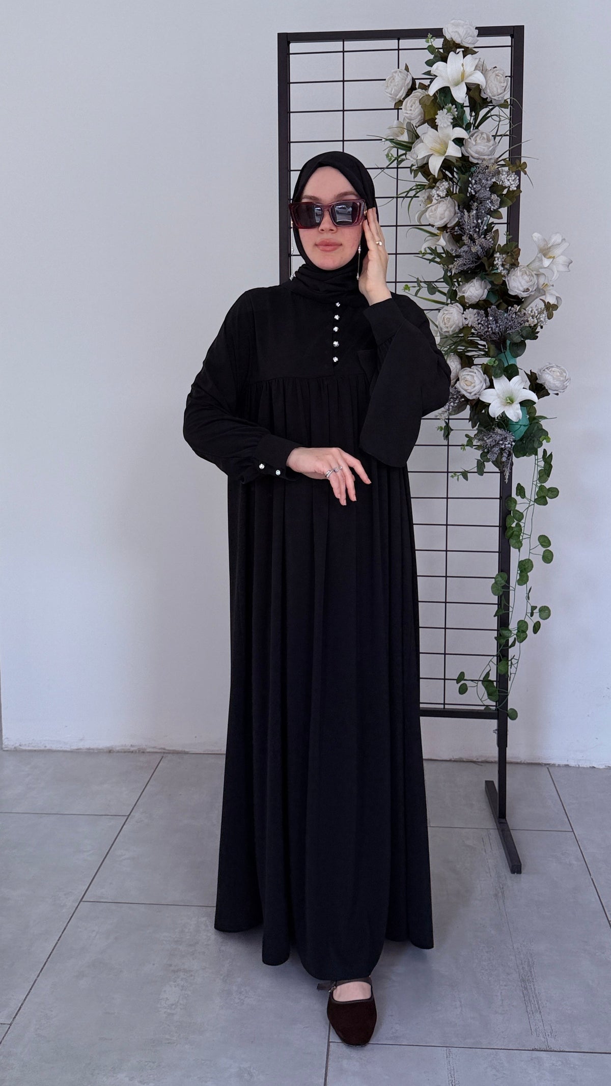 Hüma Model Medine İpeği Düğme Detaylı Tesettür Elbise
